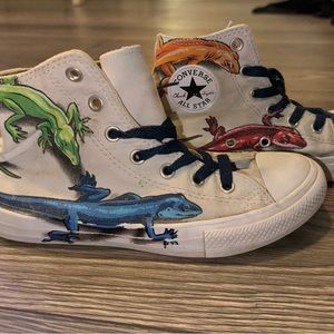 Lizard converse size 2